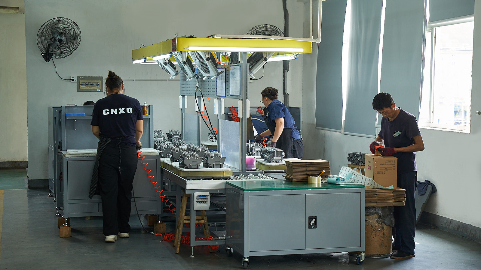 Final inspection line of packing